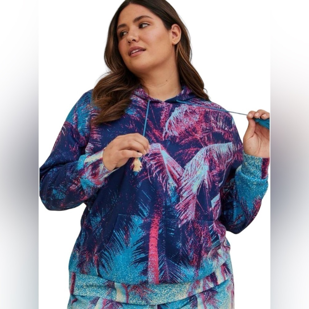 NWT Torrid - Size 2 - Hoodie Cover-Up - Lightweight Fleece Palm